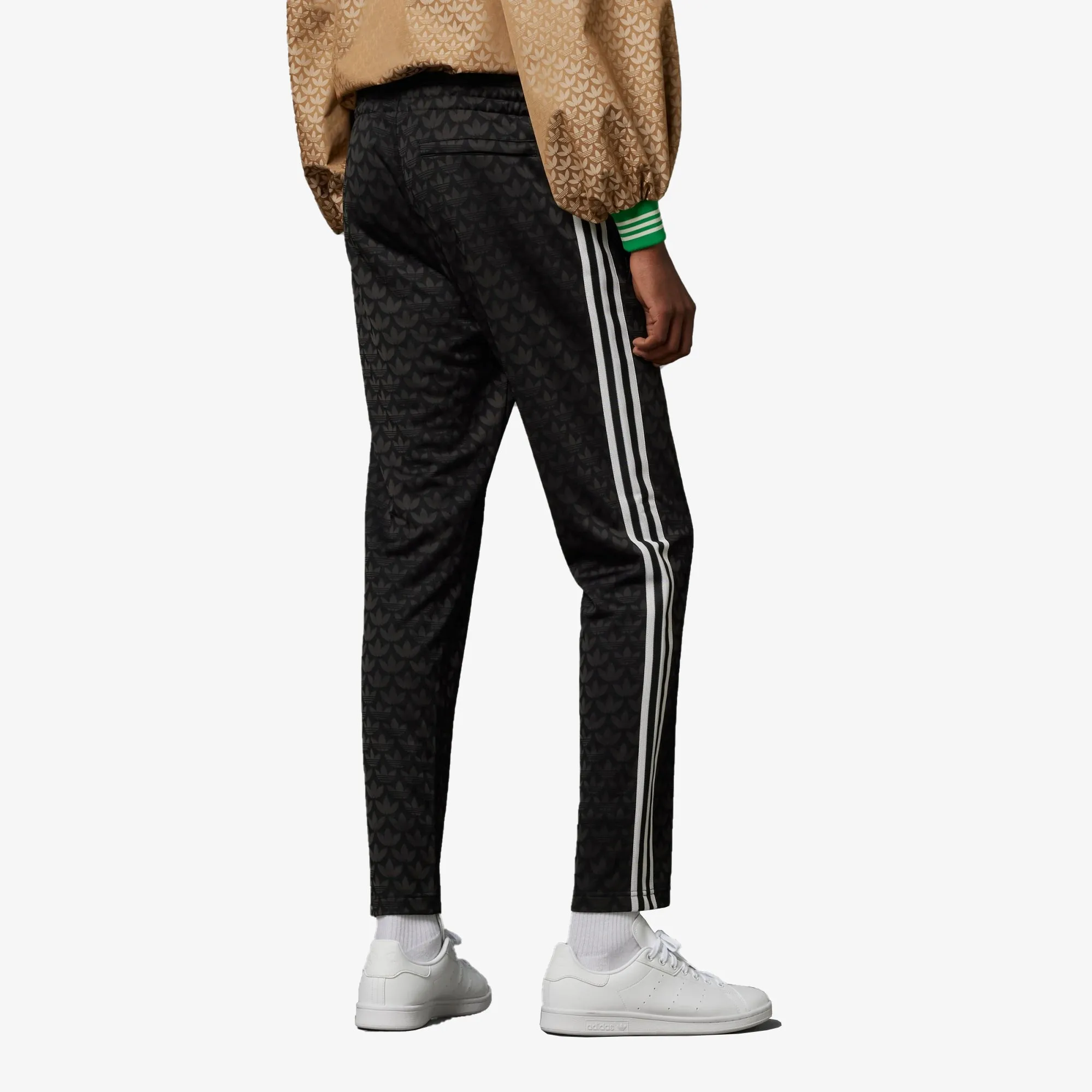 Adidas Originals | ADICOLOR 70S MONOGRAM TRACK PANTS  { BLACK