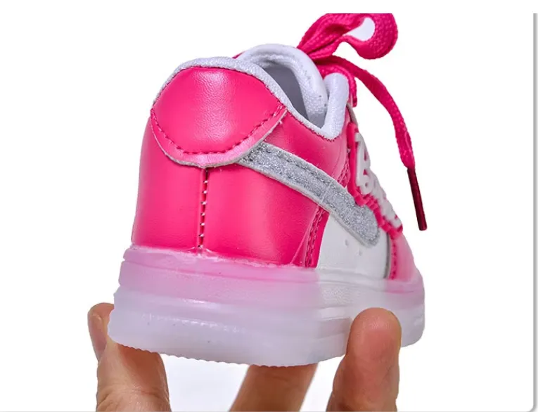 Girls Sneakers - Girls Light-Emitting New Soft-Soled Led Light Sneakers