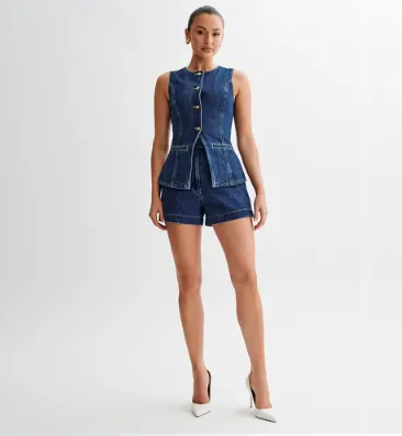 Hailee - Flattering denim two piece set