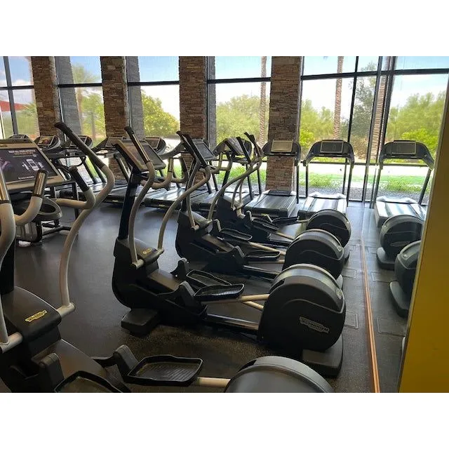 TechnoGym Synchro Excite 700 (Pre-Owned)